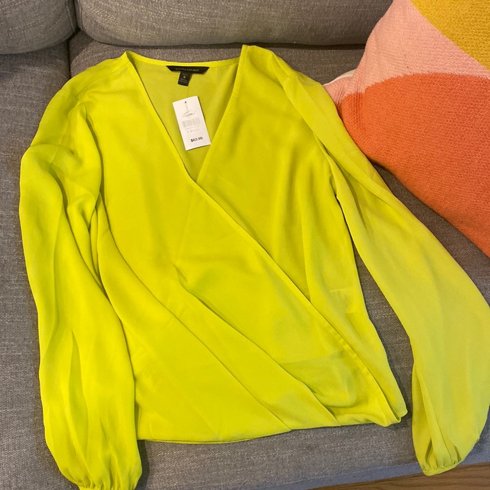 Brand New Banana Republic Wrap front Top - Small Petite